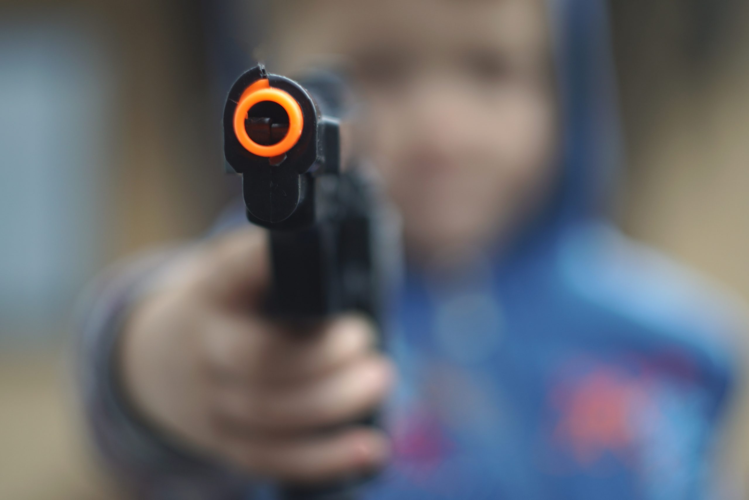 Lo Stato di New York legifera sui colori delle pistole giocattolo - Armi e  Tiro