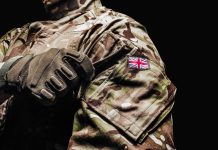 Uk: l’esercito respinge oltre 200 aspiranti reclute al giorno